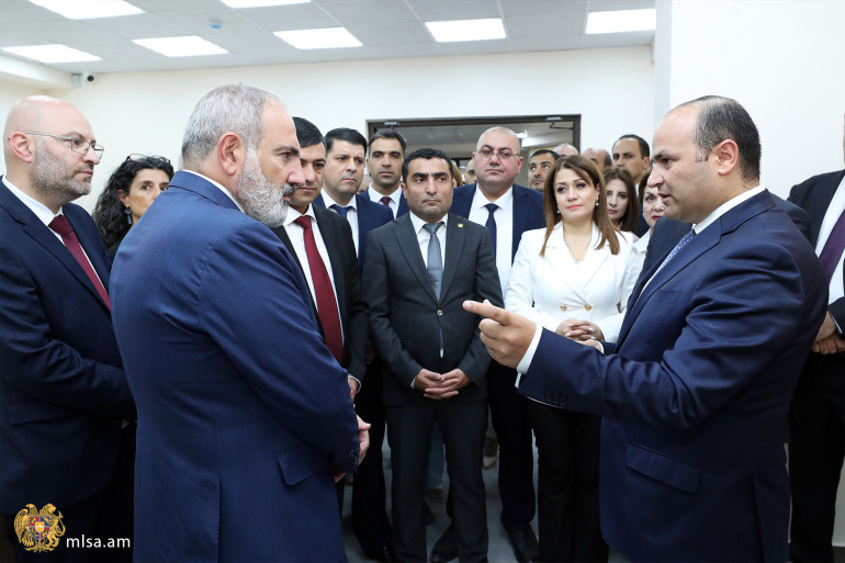 Նիկոլ Փաշինյանը ներկա է գտնվել Միասնական սոցիալական ծառայության Գյումրու տարածքային նոր կենտրոնի բացման արարողությանը (լուսանկարներ)