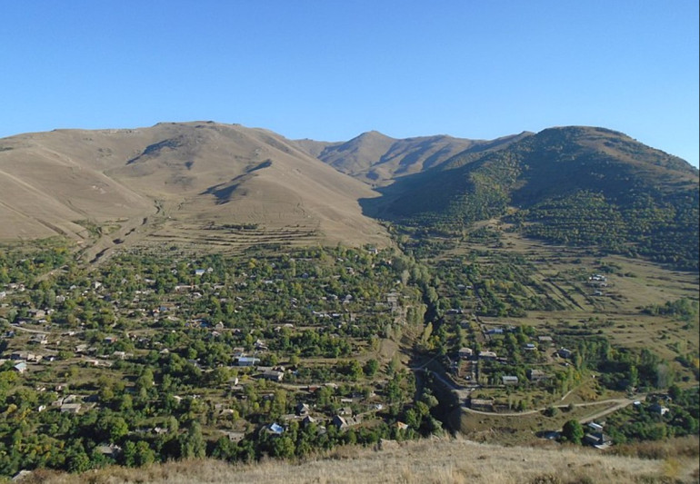 Լեռնապատի նախկին ղեկավարը համայնքապատկան հողամասը տարեկան 912 դրամով տրամադրել է ինքն իրեն, ապա 480 հազար դրամով՝ հանձնել վարձակալության. Դատախազություն