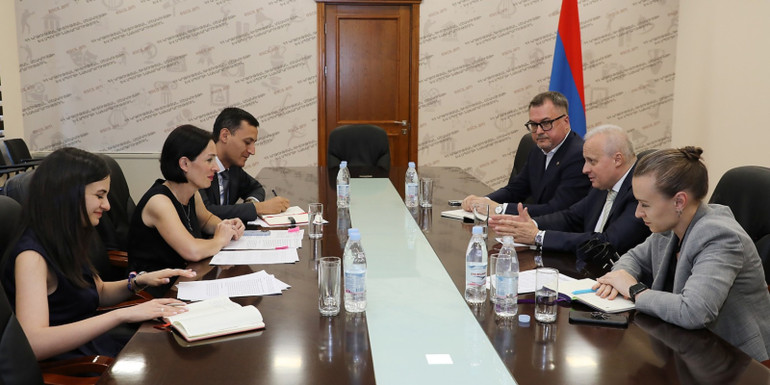ԿԳՄՍ նախարարն ու ՌԴ դեսպանը քննարկել են Հայաստանում ռուսերենի ուսուցման բարելավմանը վերաբերող հարցեր