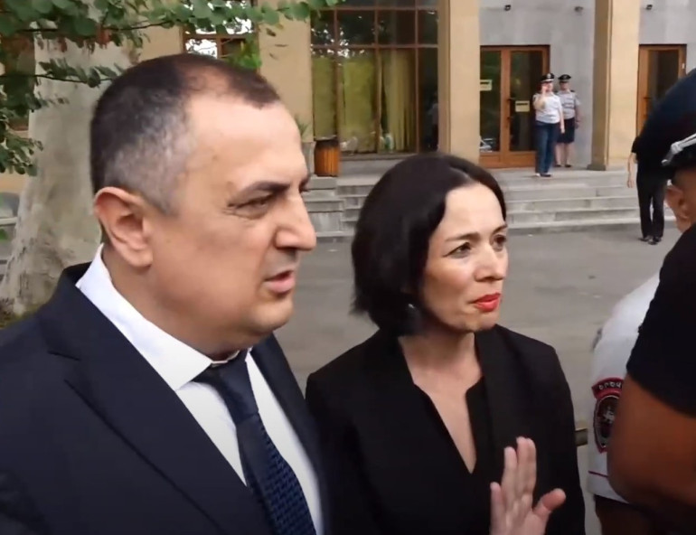Դասագրքերի բացակայության մասին նախարարությունը պարզաբանում է տարածել․ ԿԳՄՍ նախարարը՝ քաղաքացիներին