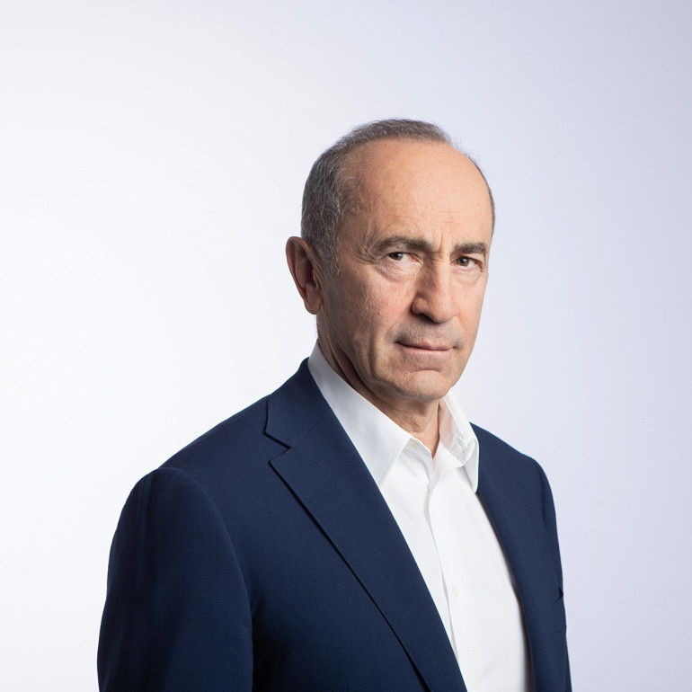 Արցախի համար այս ծանր օրերին վճռականություն, իմաստնություն և կամք եմ մաղթում Արցախի նորընտիր նախագահին. Քոչարյան