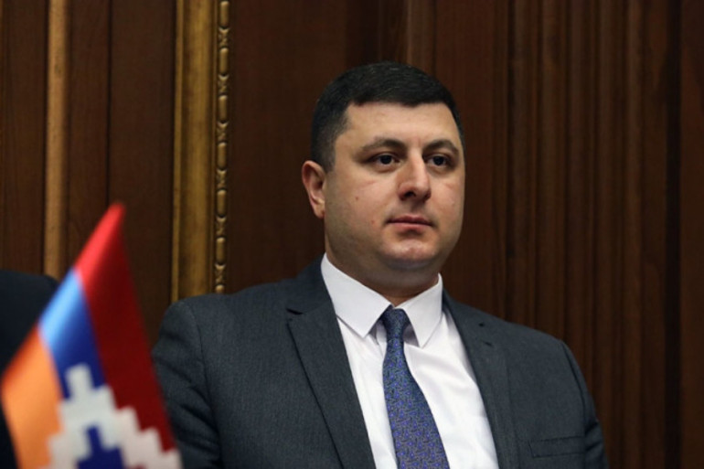 Եթե առաջիկա օրերին, միգուցե նույնիսկ` ժամերին, արտաքին ճնշումներ չլինեն, Արցախում իրադարձությունները ծանր փուլ կտեղափոխվեն. Տիգրան Աբրահամյան