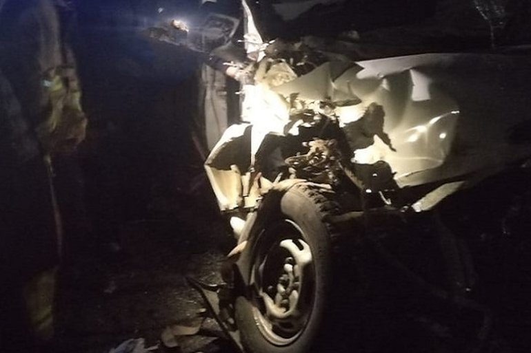 Երևան-Մեղրի ավտոճանապարհին «Ford»-ը բախվել է «ZIL»-ով քարշակվող ավտոմեքենային․ կա տուժած