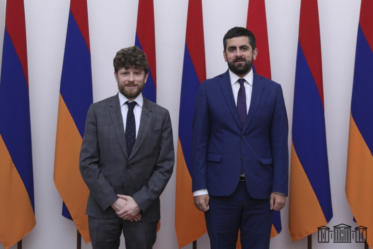 Ֆրանսիայի դեսպանի հետ հանդիպմանը Սարգիս Խանդանյանը բարձր է գնահատել ՀՀ-Ֆրանսիա փոխգործակցությունը և բարեկամ Ֆրանսիայի շարունակական աջակցությունը