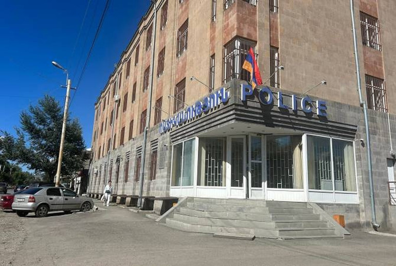 Գյումրիի ոստիկանության բաժանմունքում ռումբի առկայության մասին ահազանգը կեղծ է եղել