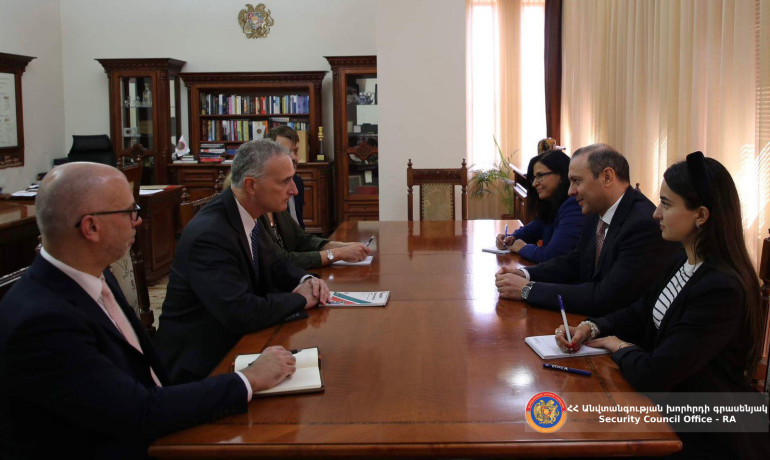 Արմեն Գրիգորյանն ընդունել է ՄԽ ամերիկացի համանախագահ Լուի Բոնոյին