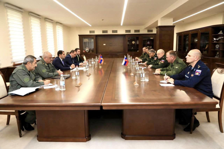 Պապիկյանը Կուլակովի հետ հանդիպմանը  կարևորել է Լաչինի միջանցքի շուտափույթ ապաշրջափակմանն ուղղված ջանքերի գործադրումը
