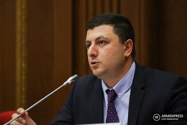 Ադրբեջանցիները մարտադաշտում մեծաթիվ կորուստներ ունեն, ինչն էլ դանդաղեցրել է նրանց առաջխաղացումը. Տիգրան Աբրահամյան