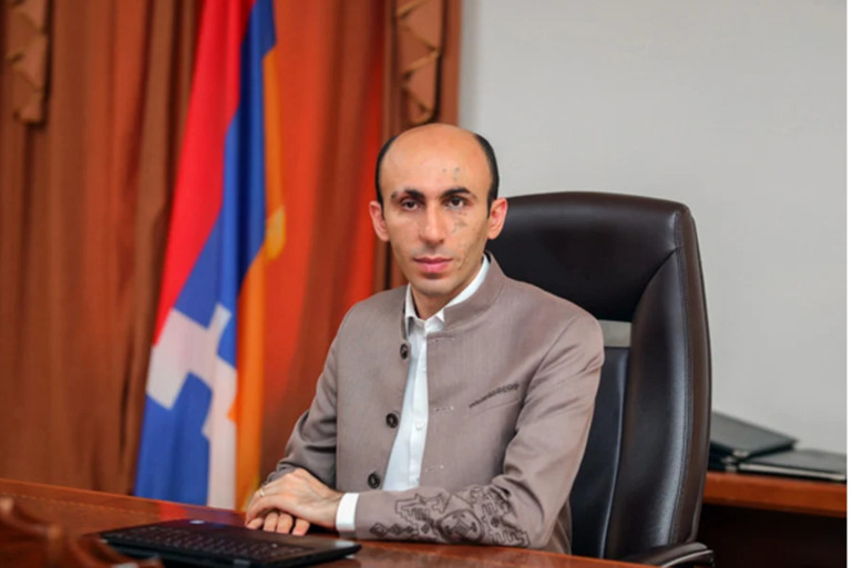 Վերջին 15 րոպեների ընթացքում Ստեփանակերտում տասնյակ պшյթյուններ են հնչել․ Արտակ Բեգլարյան