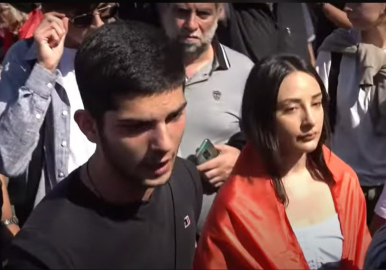 Չորս եղբայր եմ կորցրել, եթե Արցախը տվել են, Հայաստանն էլ կտան․ Ազնավուրի անվան քոլեջի ուսանողները միացել են դասադուլին