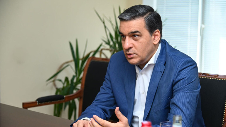 Արցախում մոտ 100 զոհվածի մարմին գտնվում է Ստեփանակերտից կտրված բնակավայրերում, մեկ ընտանիքից մի քանի սպանված խաղաղ բնակիչ կա. Արման Թաթոյան