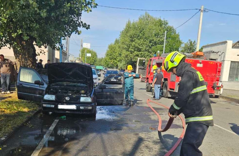 Սևան քաղաքում այրվել է ավտոմեքենա