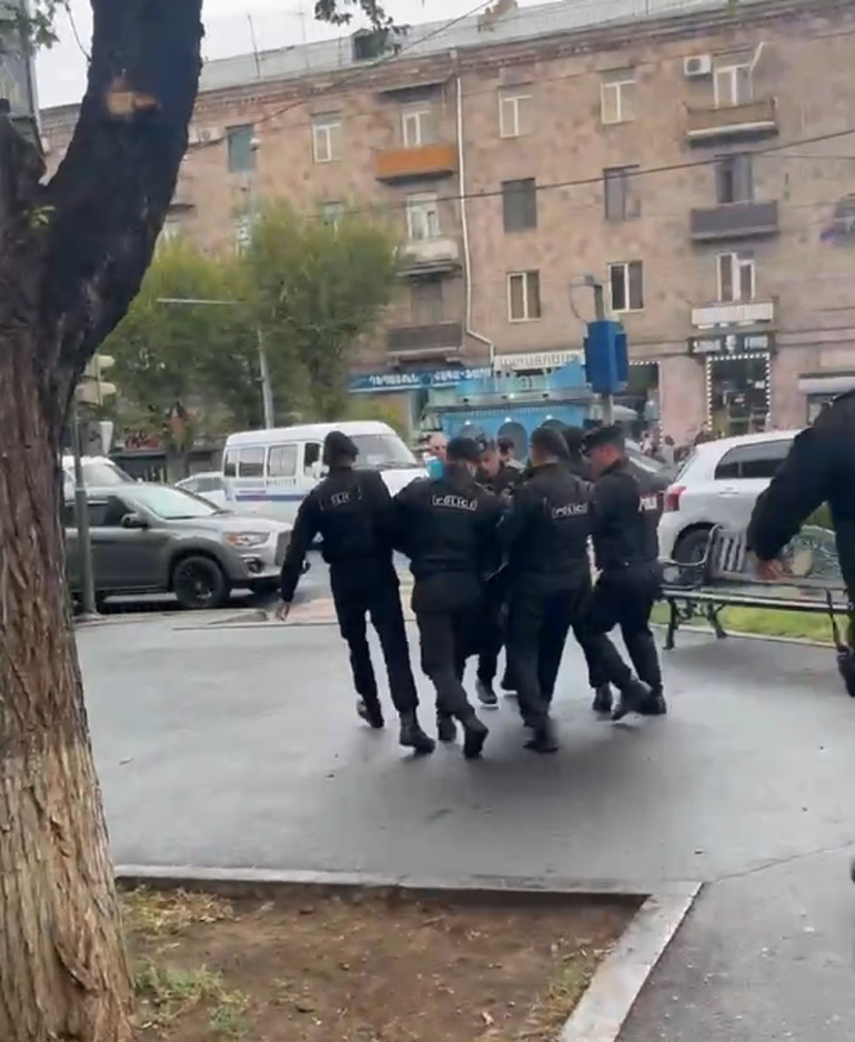 Այսօր բերման է ենթարկվել անհնազանդության ակցիայի 32 մասնակից․ ոստիկանություն