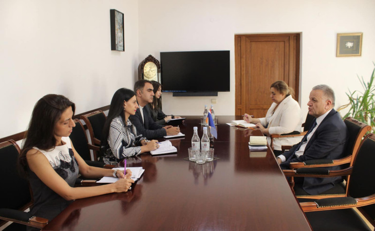 ՄԻՊ-ը ՀՀ-ում ԵՄ դեսպանին է ներկայացրել ԼՂ-ից տեղահանված անձանց իրավունքների պաշտպանությանն առնչվող հարցեր