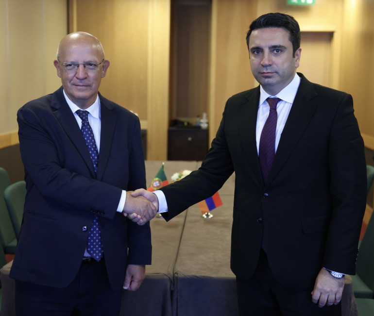 Ալեն Սիմոնյանը պորտուգալացի գործընկերոջ հետ հանդիպմանն անդրադարձել է ԼՂ հայերի իրավունքների կոպիտ ոտնահարման խնդիրներին