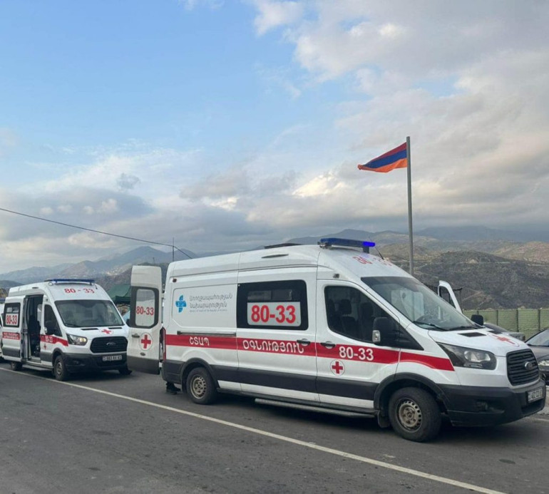 Խնամքի կարիք ունեցող 20 անձ շտապօգնության ծառայության միջոցով այսօր Լեռնային Ղարաբաղից Հայաստան է տեղափոխվել