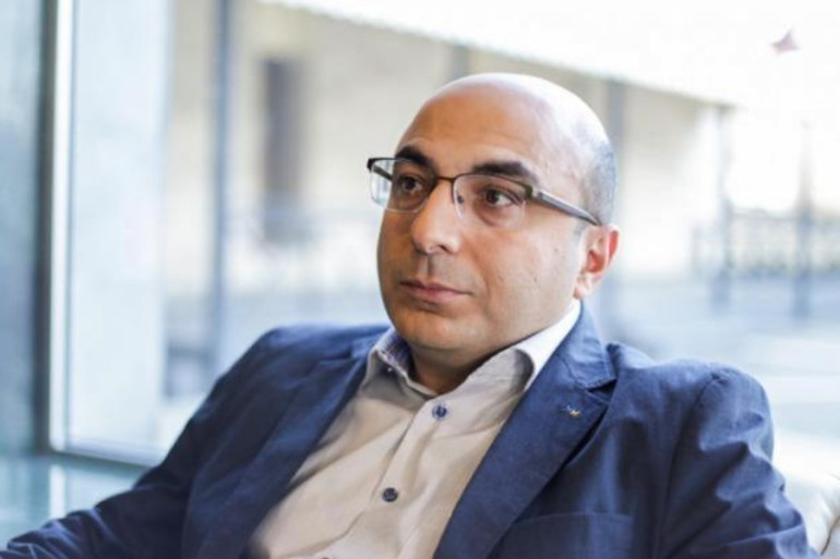 Ռուբեն Վարդանյանն այս բարոյալքված, հուսահատված ժողովրդի և նրա նեխած վերնախավերից ազատվելու համար առաջին հերթին գաղափար է. Վահե Հովհաննիսյան