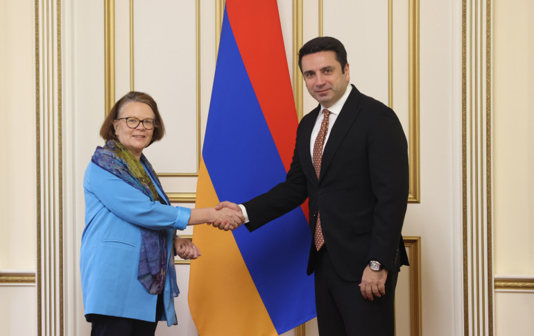 Ադրբեջանի գործողությունները չեն սահմանափակվում Լեռնային Ղարաբաղով. Ալեն Սիմոնյանը՝ Ֆինլանդիայի դեսպանին