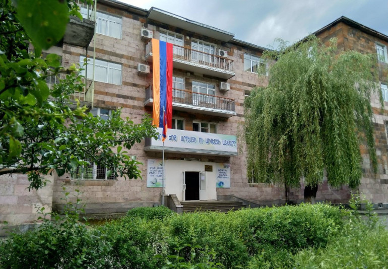 Սյունիքի պետական քոլեջի տնօրենը և տնտեսվարը հափշտակել են մոտ 10 տոննա բենզինի համար ելքագրված գումարը