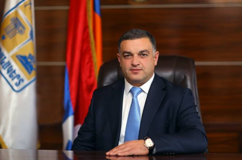 Պաշտոնապես պնդում եմ՝ հարցազրույց չեմ տվել, արցախահայության անունից հայտարարություններ չեմ արել. Ստեփանակերտի քաղաքապետ