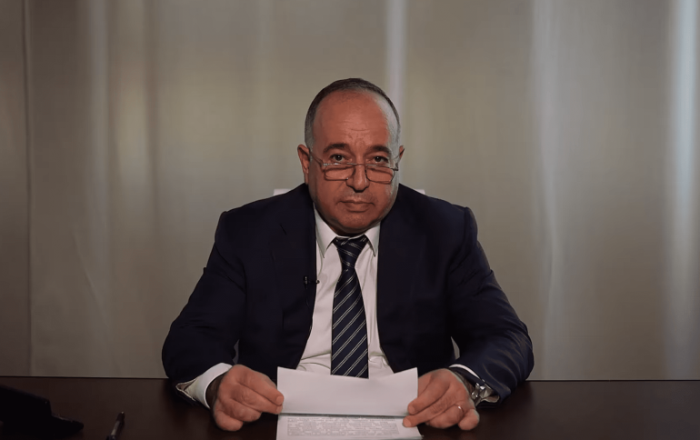 Պաշտպանության նախկին նախարար Արշակ Կարապետյանը հայտարարել է քաղաքականության մեջ մտնելու մասին` Նիկոլ Փաշինյանին մեղադրելով դավшճանության համար