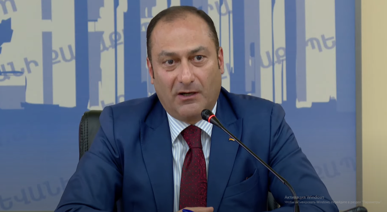 Ես չեմ կիսում այն տեսակետը, որ Նիկոլ Փաշինյանը Պրահայում ստորագրեց փաստաթուղթը և դրան հետևեց Արցախի անկումը, դա վաղուց սկսված գործընթաց էր․ Արտակ Զեյնալյան