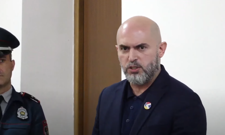 Ես ինձ վատ եմ զգում, որ ինձ կտրել են իմ օջախից, բայց ես 100,000 մարդ գիտեմ, որ այլևս օջախ չունի․ Արմեն Աշոտյան