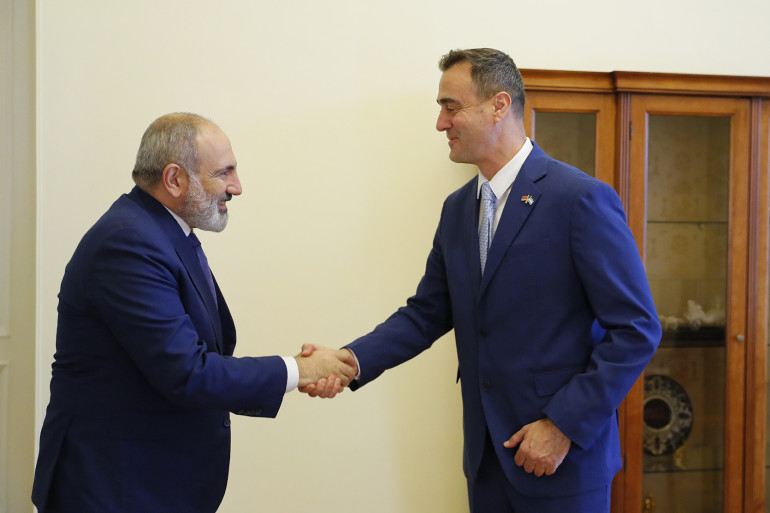 Վարչապետը հրաժեշտի հանդիպում է ունեցել Արգենտինայի դեսպանի հետ