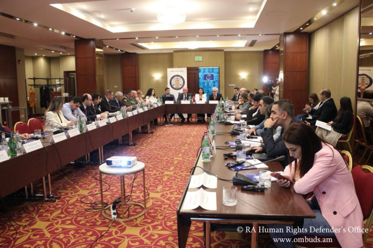 ՄԻՊ-ը պաշտպանության փոխնախարարի և Անդրանիկ Քոչարյանի հետ քննարկել է բանակում ինքնասպանության, մահվան դեպքերը