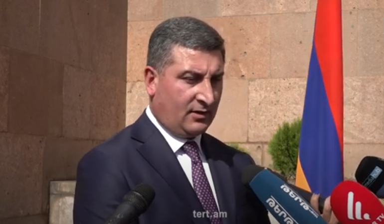 Մենք լծակից ու գործակից ենք ձեզ, միաբանվե՛նք հանուն Երևանի. Նավասարդ արքեպիսկոպոս Կճոյանը՝ Երևանի քաղաքապետին