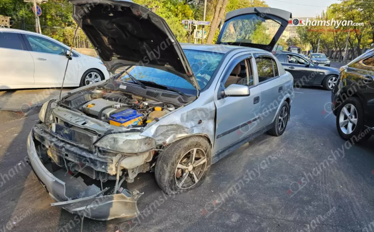 ԱԺ-ի հարևանությամբ բախվել են Mercedes-ը, Toyota Corolla-ն ու Opel Astra-ն. Shamshyan.com