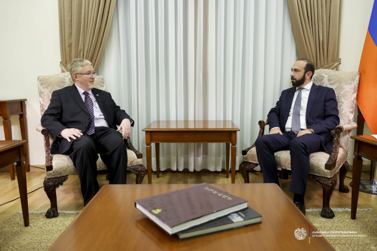ՀՀ-ում Կանադայի առաջին ռեզիտենտ դեսպանի հետ հանդիպմանը ԱԳ նախարարը շեշտել է արցախահայերի իրավունքների հասցեագրման անհրաժեշտությունը