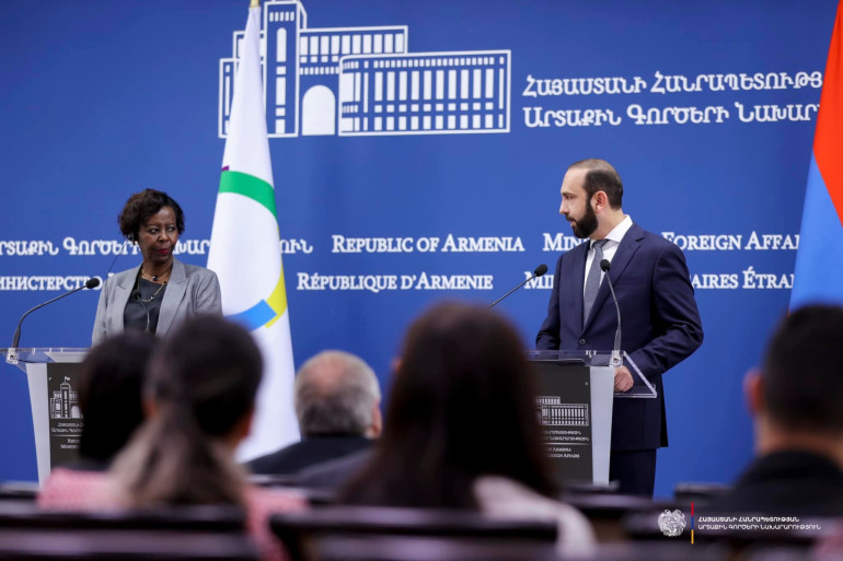 Միրզոյանը և  Ֆրանկոֆոնիայի գլխավոր քարտուղարն անդրադարձել են  Բաքվում ապօրինի պահվող հայ ռազմագերիների և պատանդառված քաղաքացիական անձանց անհապաղ վերադարձի հարցին