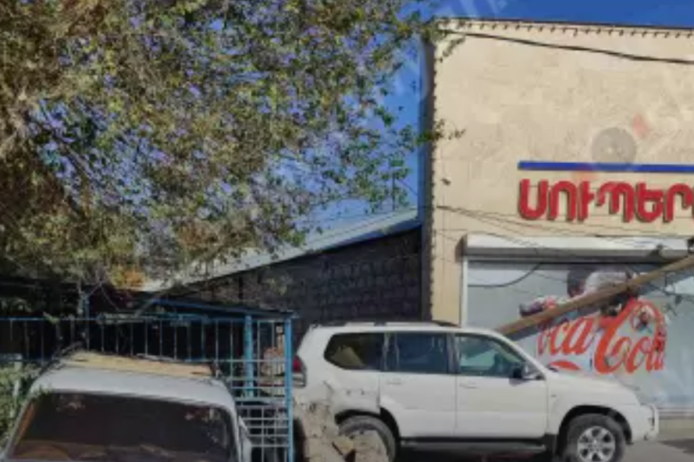 Սարդարապատում բախվել է 3 մեքենա. կա 1 զոհ, 1 վիրավոր