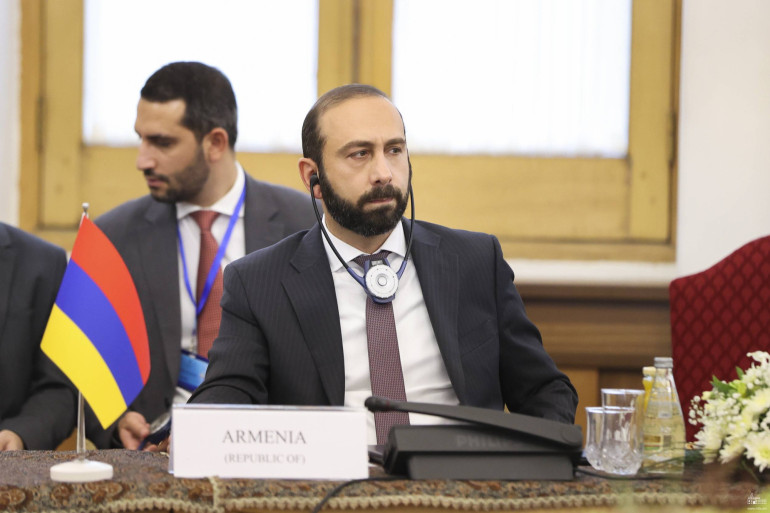 Ապագայի ծրագրերը հնարավոր չի լինի կյանքի կոչել, եթե տարածաշրջանային համակեցության՝ միջազգային իրավունքով սահմանված կարմիր գծերը չհարգվեն բոլորի կողմից․ Արարատ Միրզոյան Ապագայի ծրագրերը հնարավոր չի լինի կյանքի կոչել, եթե տարածաշրջանային համակեցության՝ միջազգային իրավունքով սահմանված կարմիր գծերը չհարգվեն բոլորի կողմից․ Արարատ Միրզոյան