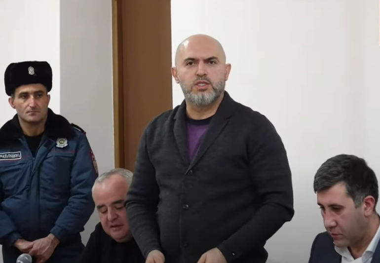 Հայացքիս համար ուզո՞ւմ եք իմ նկատմամբ սանկցիա կիրառել. Աշոտյան Հայացքիս համար ուզո՞ւմ եք իմ նկատմամբ սանկցիա կիրառել. Աշոտյան