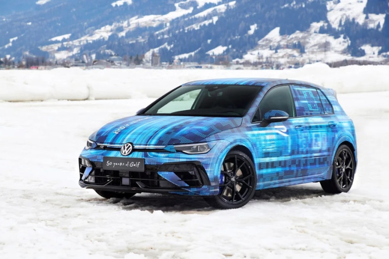 Volkswagen-ը ցուցադրել է նորացված Golf R-ի թիզերը