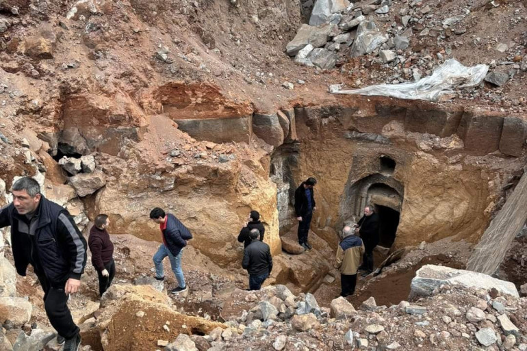 Օհանավանում հայտնաբերված դամբարանը թողնում է 5-7-րդ դարերի կառույցի տպավորություն. Համլետ Պետրոսյան