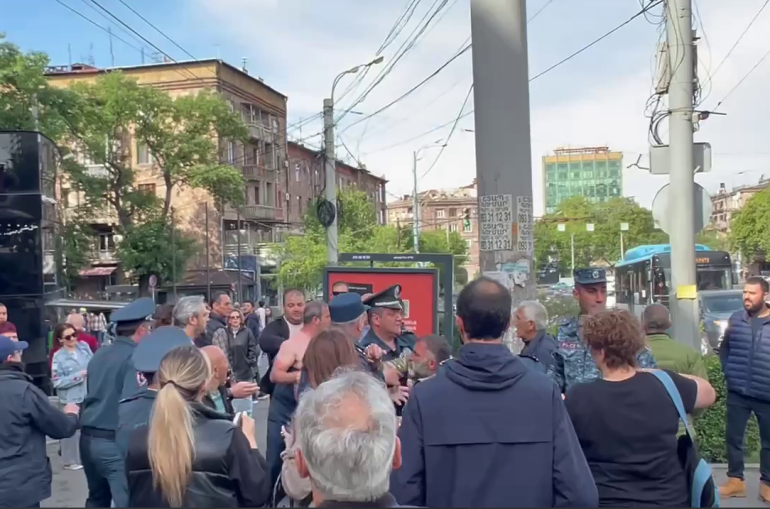 Ժամը 10-ի դրությամբ Երևանում բերման է ենթարկվել 88 քաղաքացի Ժամը 10-ի դրությամբ Երևանում բերման է ենթարկվել 88 քաղաքացի