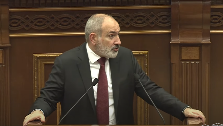 «Երևանի ավտոբուս» ընկերության վարորդները գործադուլ են անում, պահանջում են վերականգնել իրենց նախկին ղեկավարներին «Երևանի ավտոբուս» ընկերության վարորդները գործադուլ են անում, պահանջում են վերականգնել իրենց նախկին ղեկավարներին