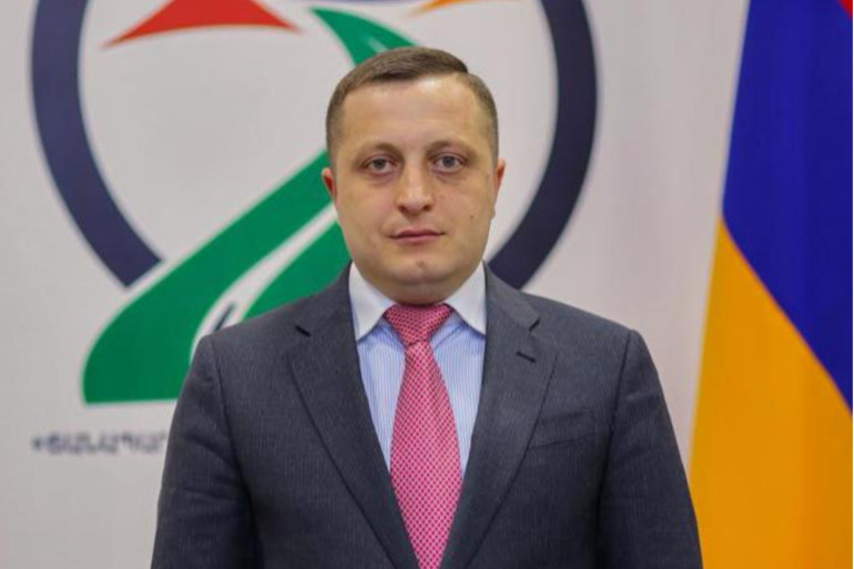 «Ճանապարհային դեպարտամենտ» հիմնադրամի տնօրեն Գոռ Ավետիսյանը և նրա տեղակալն ազատվել են աշխատանքից «Ճանապարհային դեպարտամենտ» հիմնադրամի տնօրեն Գոռ Ավետիսյանը և նրա տեղակալն ազատվել են աշխատանքից