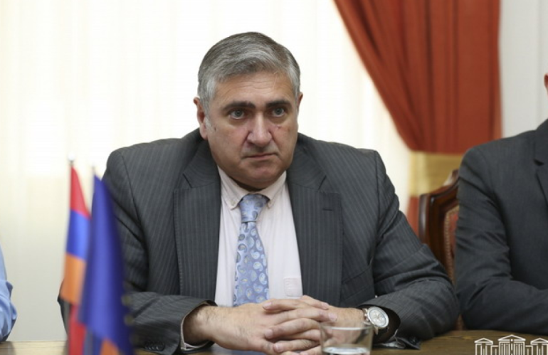 Առաջին կիսամյակում 120 մլրդ դրամի պակաս հարկ է հավաքվել, քան պլանավորված էր. Արթուր Խաչատրյան Առաջին կիսամյակում 120 մլրդ դրամի պակաս հարկ է հավաքվել, քան պլանավորված էր. Արթուր Խաչատրյան