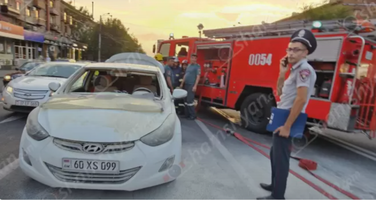 Երևանում «Hyundai Elantra»-ում պшյթյnւն է տեղի ունեցել.1 հոգի տեղափոխվել է հիվանդանոց Երևանում «Hyundai Elantra»-ում պшյթյnւն է տեղի ունեցել.1 հոգի տեղափոխվել է հիվանդանոց