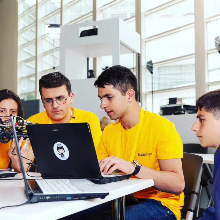 Yandex Armenia-ն ծրագրավորման դպրոցում սովորելու համար նոր հայտերի հավաքագրում է սկսում