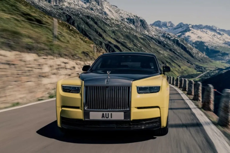 Rolls-Royce-ը ներկայացրել է բացառիկ Phantom (լուսանկարներ)