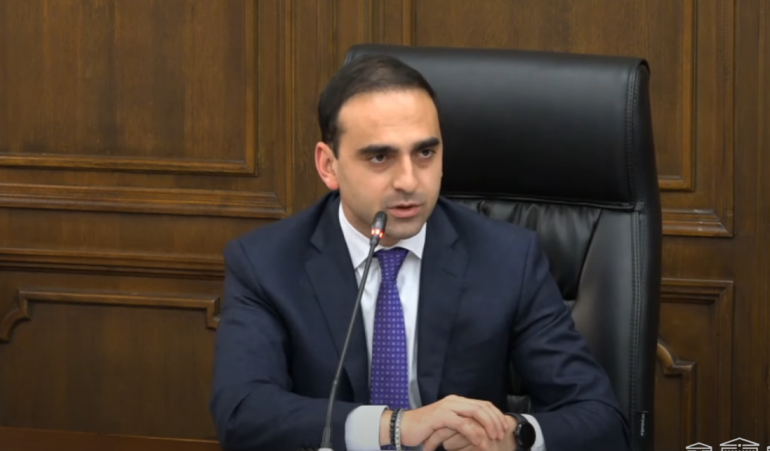 2025-ին Երևանը պլանավորում է ունենալ ավելի քան 90 մլրդ դրամ բյուջե, այս տարվա 61.5 մլրդի փոխարեն, նաև սեփական եկամուտների աճ կապահովվի. Տիգրան Ավինյան (տեսանյութ) 2025-ին Երևանը պլանավորում է ունենալ ավելի քան 90 մլրդ դրամ բյուջե, այս տարվա 61.5 մլրդի փոխարեն, նաև սեփական եկամուտների աճ կապահովվի. Տիգրան Ավինյան (տեսանյութ)