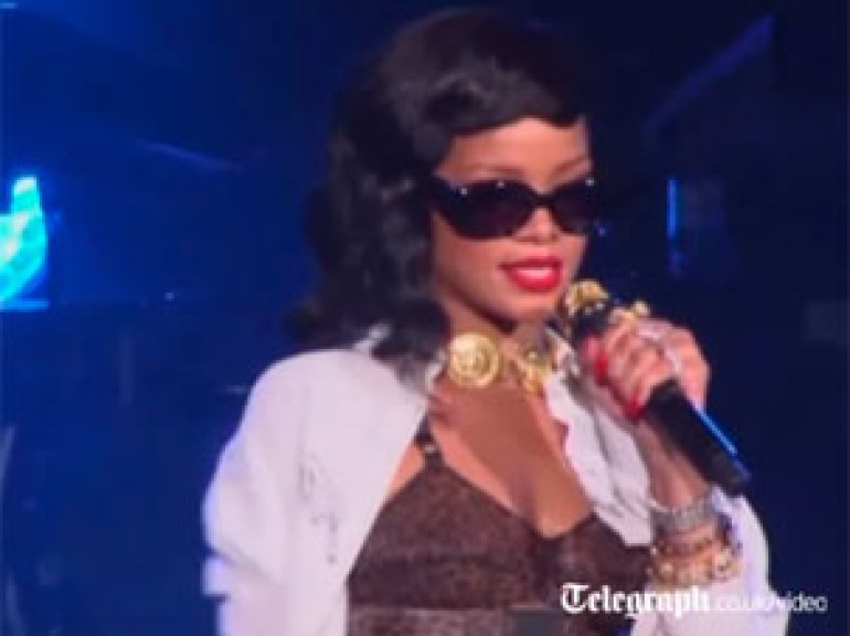 Rihanna performs secret gig on release day of Unapologetic
