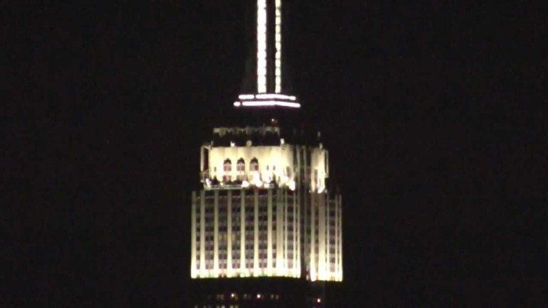 NY Empire State Building New LED light show