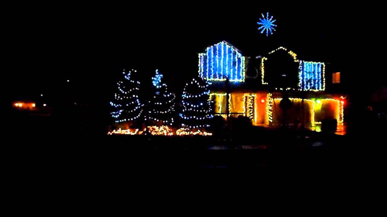 Singing Christmas Lights