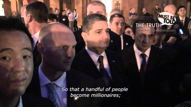 PM Tigran Sargsyan speaks with Diaspora Armenian activists